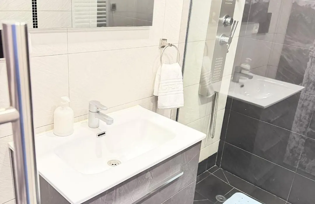 Lujosa vivienda en el centro de Madrid para tu estancia de ocio - Preciados-1